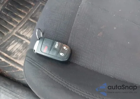 2015 Chrysler 200 Limited z USA, uszkodzony, nr VIN 1C3CCCAB5FN619554